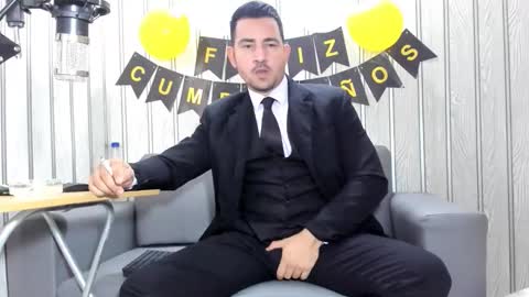 Cesar online show from November 13, 4:09 pm