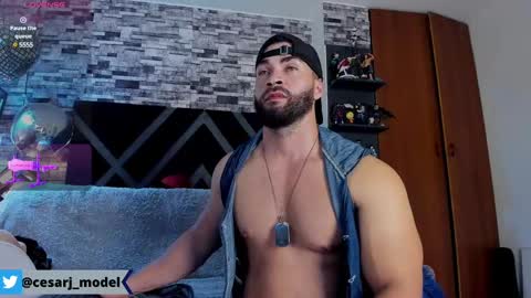 Snapshot of cesar_joness chatting on March 8, 12:11 am Cesar jones online show from March 8, 12:11 am