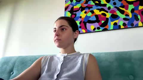 Nini online show from June 19, 9:15 am