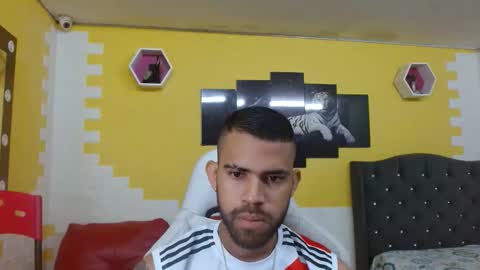 chacorta_ online show from March 25, 1:18 pm