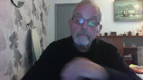 Champers online show from February 15, 11:53 am