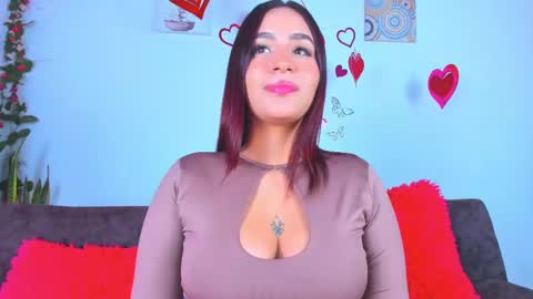 Snapshot of chanel_parker chatting on February 25, 2:25 am Chanel Parker online show from February 25, 2:25 am