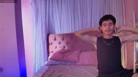 Chanel Whitte online show from February 25, 8:45 pm