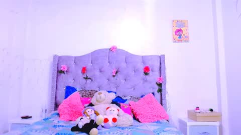 Chanelle 07 online show from February 18, 10:58 pm