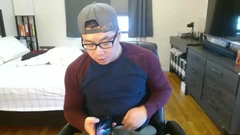 changyb online show from February 11, 7:50 pm