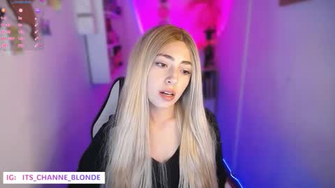 channel_blonde_a online show from October 20, 5:12 am