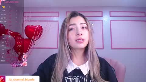 channel_blonde_a online show from February 4, 4:39 pm