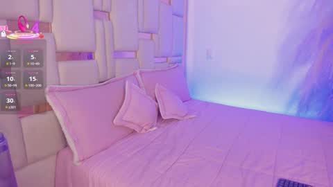  x online show from September 21, 3:10 am