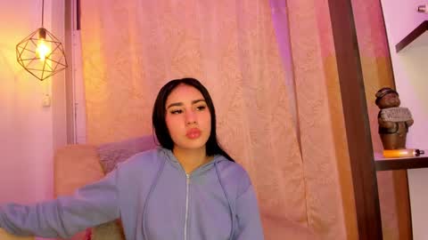 Chantall online show from January 25, 4:45 am