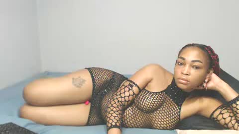 Snapshot of chantel87_ chatting on March 2, 3:56 am chantel87_ online show from March 2, 3:56 am