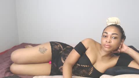 Snapshot of chantel87_ chatting on February 3, 5:07 am chantel87_ online show from February 3, 5:07 am