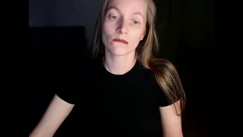Snapshot of chanti_lovee chatting on February 28, 9:01 pm We Vibe Device that vibrates at the sound of Tips and makes me wet. vibe lush edging daddy lovense online show from February 28, 9:01 pm