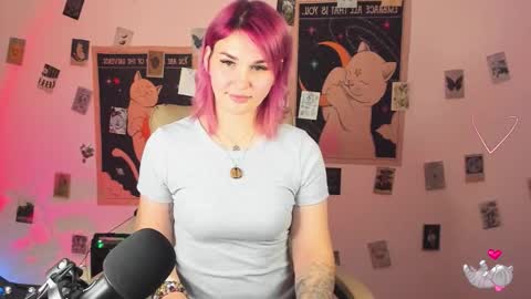 Suzanna Snow online show from October 25, 5:19 am