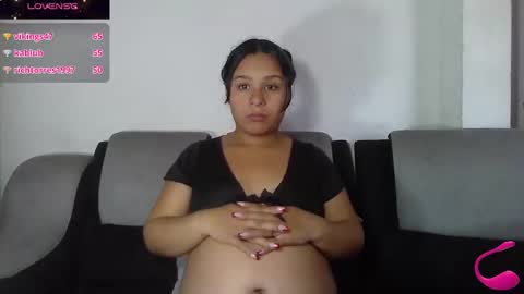 Snapshot of charis_21 chatting on January 23, 9:29 pm charis 2 online show from January 23, 9:29 pm