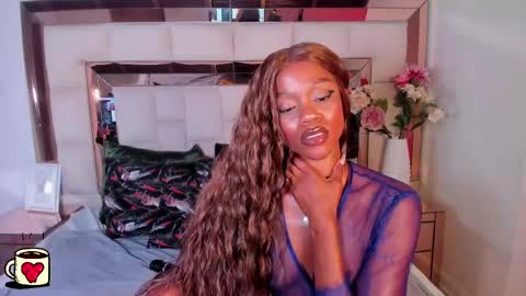 Snapshot of charis_hill chatting on February 27, 1:19 am charis_hill online show from February 27, 1:19 am