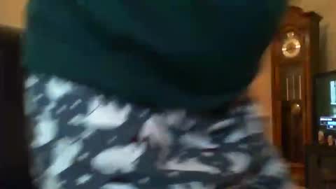 charle79 online show from January 2, 1:17 am