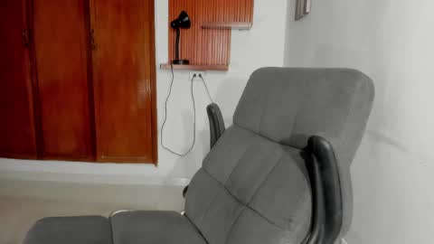 Snapshot of charley_morgan chatting on February 17, 9:54 pm charley_morgan online show from February 17, 9:54 pm