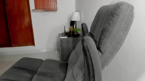 Snapshot of charley_morgan chatting on February 26, 9:53 pm charley_morgan online show from February 26, 9:53 pm