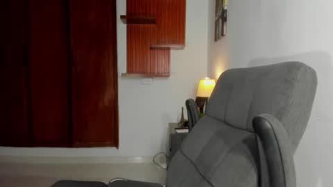 Snapshot of charley_morgan chatting on February 24, 10:03 pm charley_morgan online show from February 24, 10:03 pm