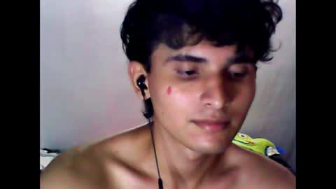 Snapshot of charley_quin chatting on February 18, 4:15 am Charley quinn online show from February 18, 4:15 am