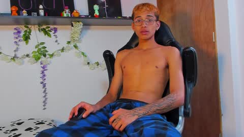 Charles Russo online show from February 8, 6:55 pm