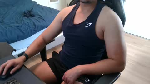 Snapshot of charliekkw chatting on February 9, 8:02 pm charliekkw online show from February 9, 8:02 pm