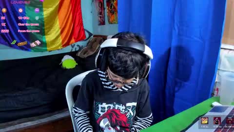 Charlie online show from January 8, 1:44 am