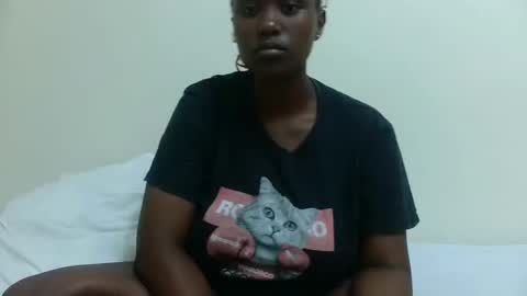 Snapshot of charllette chatting on February 27, 8:42 pm charllette online show from February 27, 8:42 pm