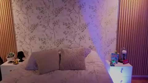 You honey online show from June 12, 11:53 am