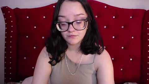 Snapshot of charlotte1_ls chatting on February 4, 12:51 am charlotte1_ls online show from February 4, 12:51 am