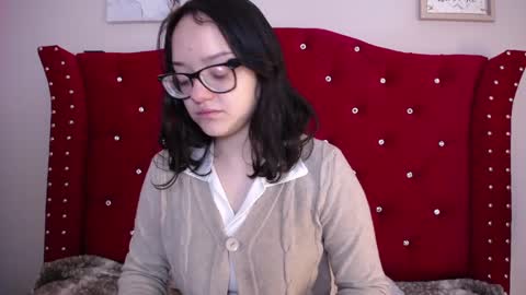 Snapshot of charlotte1_ls chatting on January 27, 9:33 pm charlotte1_ls online show from January 27, 9:33 pm