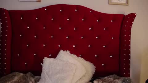 Snapshot of charlotte1_ls chatting on February 22, 1:55 am charlotte1_ls online show from February 22, 1:55 am
