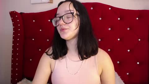 Snapshot of charlotte1_ls chatting on February 20, 12:41 am charlotte1_ls online show from February 20, 12:41 am