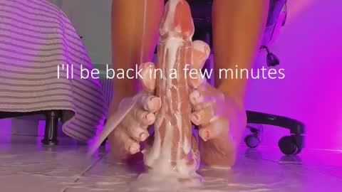 Snapshot of charlotte__grey chatting on September 8, 7:35 pm charlotte grey online show from September 8, 7:35 pm