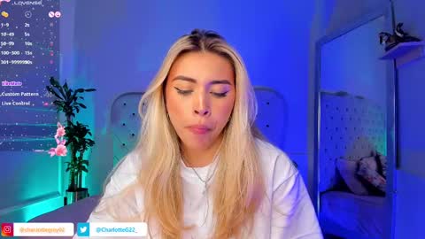 Snapshot of charlotte__grey chatting on March 7, 2:15 am charlotte grey online show from March 7, 2:15 am
