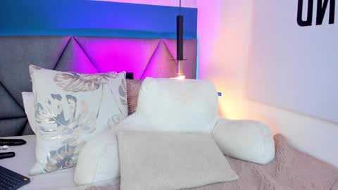 Charlotte online show from February 26, 5:10 pm