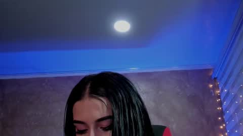 Snapshot of charlotte_greys chatting on February 25, 12:36 am Charlotte online show from February 25, 12:36 am