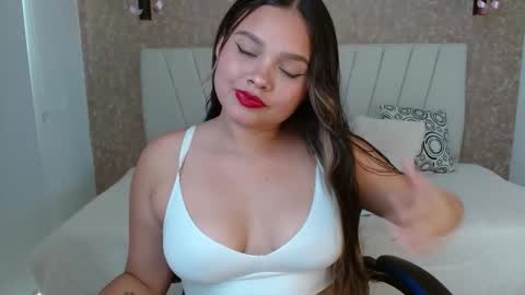 Charlotte  online show from October 17, 5:50 pm