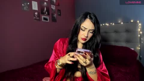 Charlotte james online show from January 9, 2:39 am