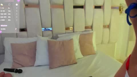 charlotte_line online show from October 18, 1:15 pm