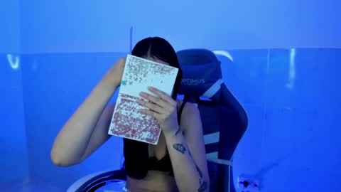 Charlotte online show from April 1, 2:23 am