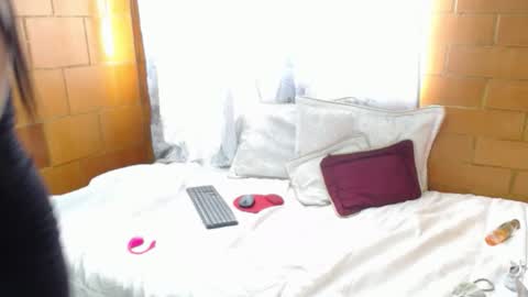 Charlotte online show from March 5, 2:15 pm