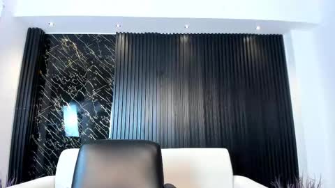 Charlotte  Everyday From 0700 to 1300 Col Time online show from October 18, 12:20 pm