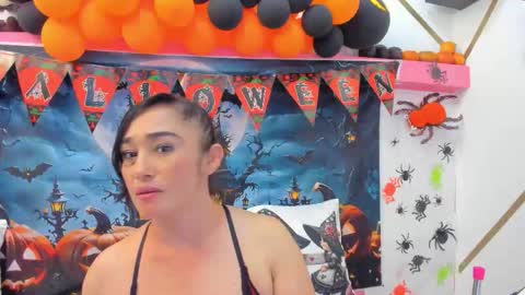 Charlotte  online show from October 14, 6:22 pm