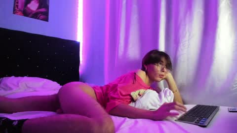 charlotte_xc online show from February 11, 4:33 am