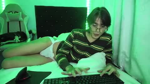 charlotte_xc online show from February 15, 10:22 am