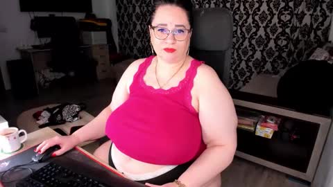 Charlotte Diamonds online show from December 21, 4:13 pm