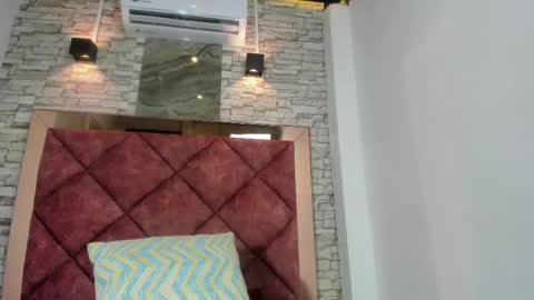 charlottee_rosse_ online show from May 30, 1:37 am