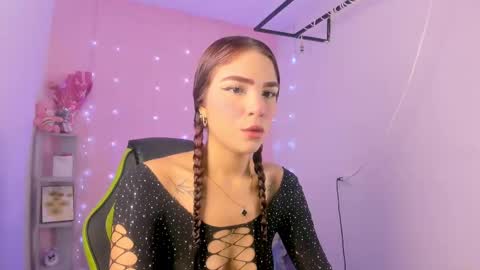 charlotteee online show from October 6, 4:08 am