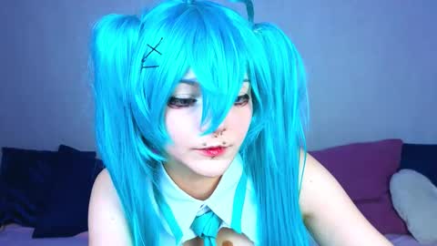 charlotteharuko online show from November 14, 9:05 pm